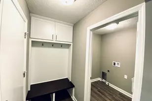 3471 Wicker St NE, Canton, OH 44721 - Photo 5