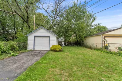 15901 Edgewood Avenue, Loveland, OH 44137 - Photo 25
