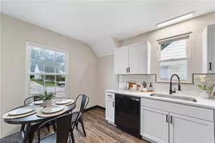14216 Adrian Ave, Loveland, OH 44111 - Photo 7