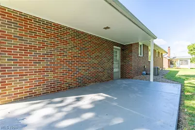 114 Keeferview Street NW, Navarre, OH 44662 - Photo 25