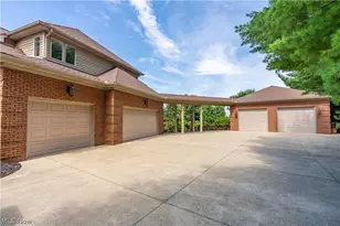 2389 Amberwood Cir NE, Massillon, OH 44646 - Photo 43