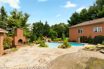 2389 Amberwood Circle NE, Massillon, OH 44646 - Photo 35