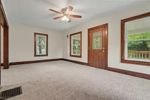 452 Mill Rd, Ravenna, OH 44266 - Photo 5