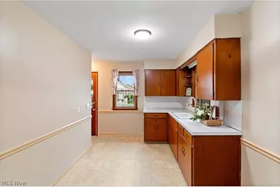 4630 Cleveland Avenue S, Canton, OH 44707 - Photo 9