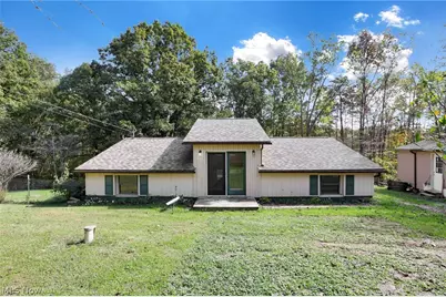852 Wallace Road, Little Hocking, OH 45742 - Photo 3