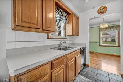 710 Bayridge Boulevard, Willowick, OH 44095 - Photo 11