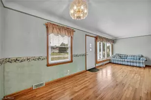 710 Bayridge Blvd, Willowick, OH 44095 - Photo 7