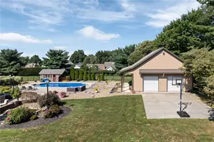 13345 Williamsburg Ave NW, Uniontown, OH 44685 - Photo 43