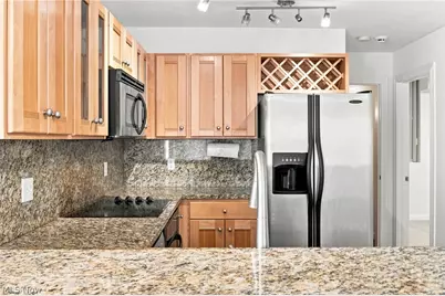 2222 Detroit Avenue #907, Loveland, OH 44113 - Photo 9