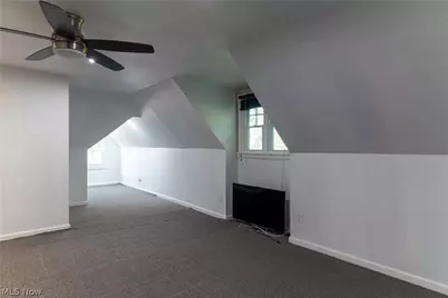 423 Bradley Lane, Youngstown, OH 44504 - Photo 31