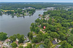 242 Uhl Dr, Portage Lakes, OH 44319 - Photo 5
