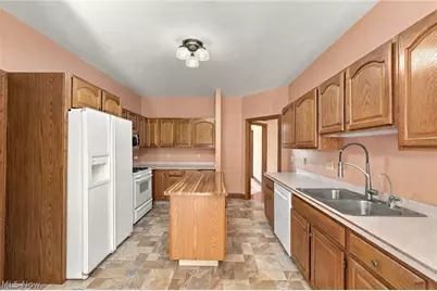 11735 Tall Pines Drive, Chardon, OH 44024 - Photo 13