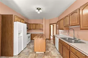 11735 Tall Pines Dr, Chardon, OH 44024 - Photo 13