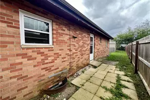 1589 Bronson Rd, Akron, OH 44305 - Photo 11