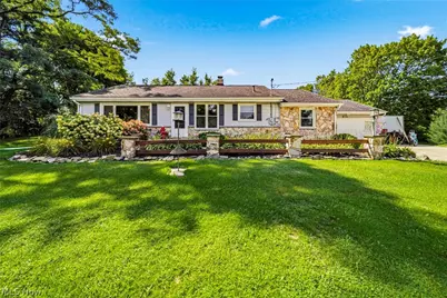 219 W Mennonite Road, Aurora, OH 44202 - Photo 3