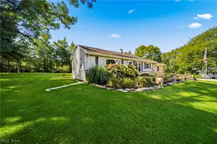219 W Mennonite Rd, Aurora, OH 44202 - Photo 31