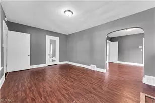 414 E 147th St, Loveland, OH 44110 - Photo 7