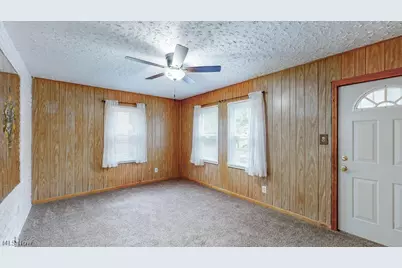841 Caddo Avenue, Akron, OH 44305 - Photo 5