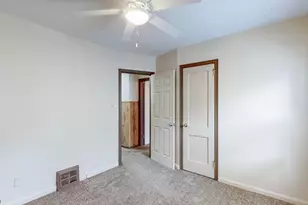 841 Caddo Ave, Akron, OH 44305 - Photo 25