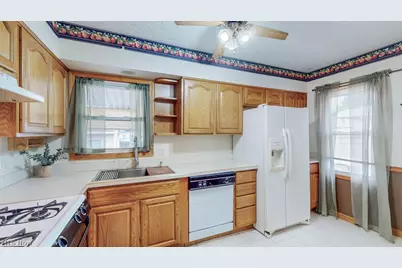 841 Caddo Avenue, Akron, OH 44305 - Photo 9