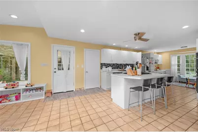 21126 Fairmount Boulevard, Huber Heights, OH 44118 - Photo 15