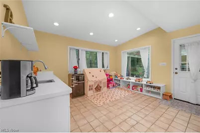 21126 Fairmount Boulevard, Loveland, OH 44118 - Photo 21