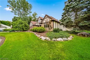 10160 Hobby Horse Ln, Mentor, OH 44060 - Photo 3