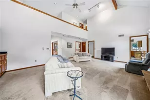 10160 Hobby Horse Ln, Mentor, OH 44060 - Photo 9