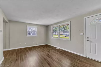 2855 Lincoln Street, Lorain, OH 44052 - Photo 13