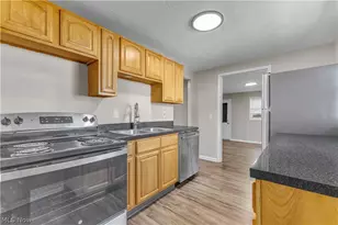 2855 Lincoln St, Lorain, OH 44052 - Photo 9