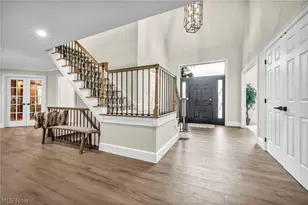 8215 Eagle Ridge Dr, Concord Twp, OH 44077 - Photo 27