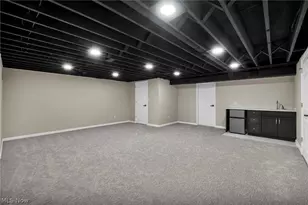 8215 Eagle Ridge Dr, Concord Twp, OH 44077 - Photo 27