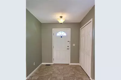 387 W Sunset Drive, Rittman, OH 44270 - Photo 3
