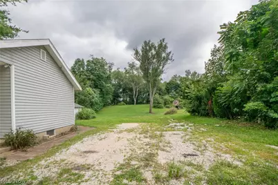 3045 Hayne Road, Akron, OH 44312 - Photo 29