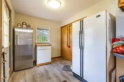 1431 Pin Oak Drive, Akron, OH 44312 - Photo 17