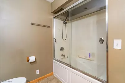 1431 Pin Oak Drive, Akron, OH 44312 - Photo 23