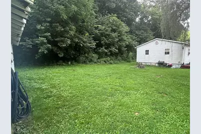 48013 E Brown Peavine Road, Jacobsburg, OH 43933 - Photo 7