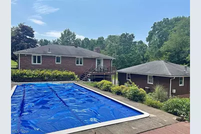 16351 Bowman Street NE, Homeworth, OH 44634 - Photo 9