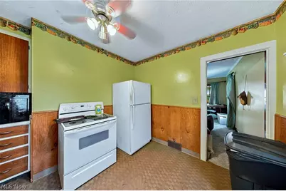 1815 Daniels Avenue, Akron, OH 44312 - Photo 11