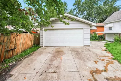 1815 Daniels Avenue, Akron, OH 44312 - Photo 29