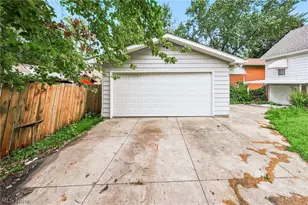 1815 Daniels Ave, Akron, OH 44312 - Photo 29