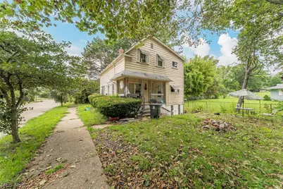 1223 Delos Street, Akron, OH 44306 - Photo 5