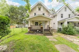 762 Garfield St, Akron, OH 44310 - Photo 1