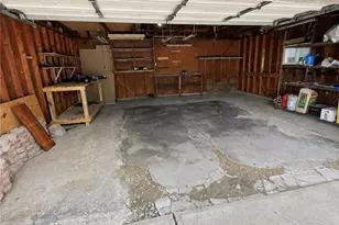 1077 E 347th St, Eastlake, OH 44095 - Photo 17