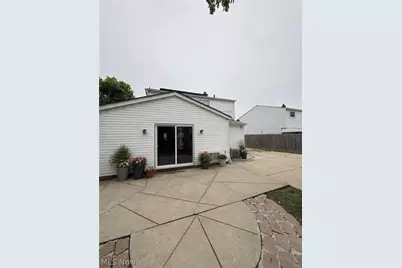 1077 E 347th Street, Eastlake, OH 44095 - Photo 15