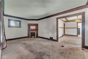 845 Dayton St, Akron, OH 44310 - Photo 3