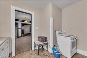 845 Dayton St, Akron, OH 44310 - Photo 11