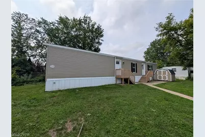 235 Edgecliff W #40, Elyria, OH 44035 - Photo 1