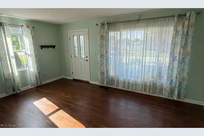 1326 W 29th Street, Lorain, OH 44052 - Photo 5