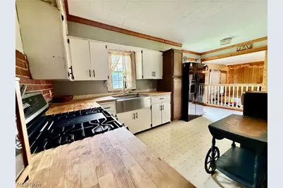 448 Hiwood Avenue, Munroe Falls, OH 44262 - Photo 5